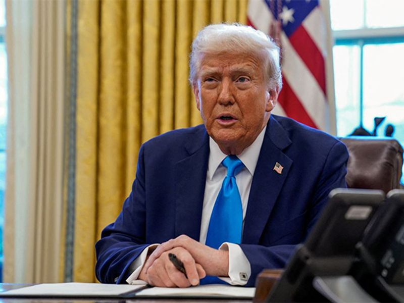 Trump Administration Eyes Mass Visa Revocation for 200,000 Asylum Seekers in US