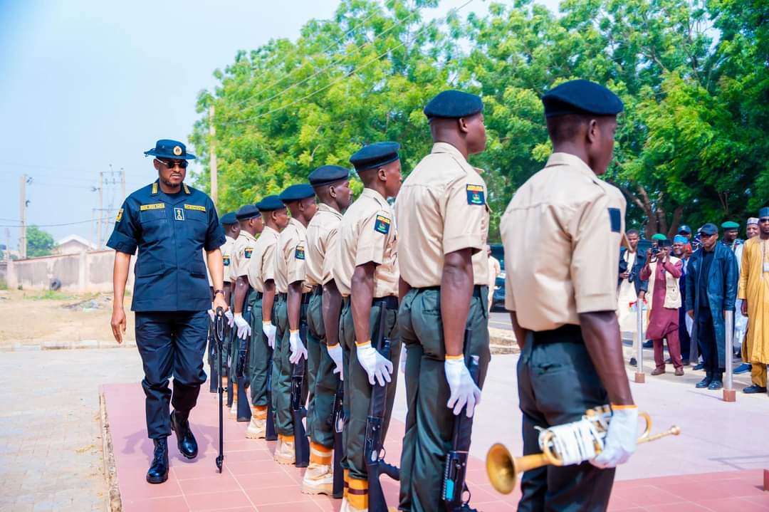 RA'AYIN JARIDUN KATSINA TIMES: Sojoji A Kwamandojin Rundunar Tsaron Al'umma (CWC) ....Wannan Haɗin Bai Yi Ba.