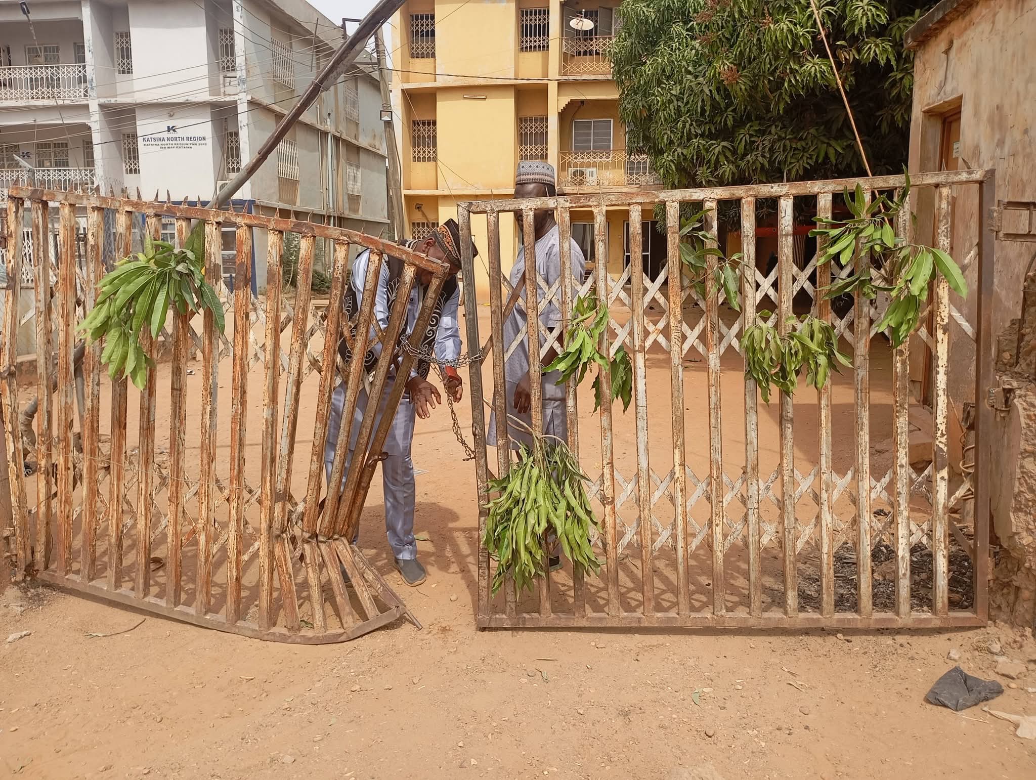 Kungiyar Ma'aikatan KEDCO da SSAEAC Sun Tsunduma Yajin Aikin Sai-baba-ta-gani.