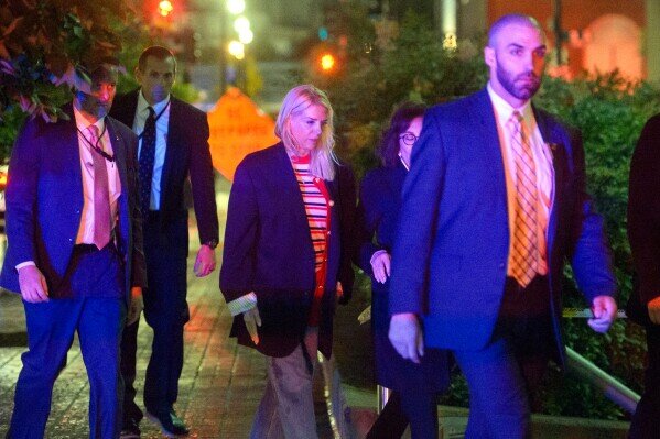 Two Israeli embassy staff members shot dead in Washington